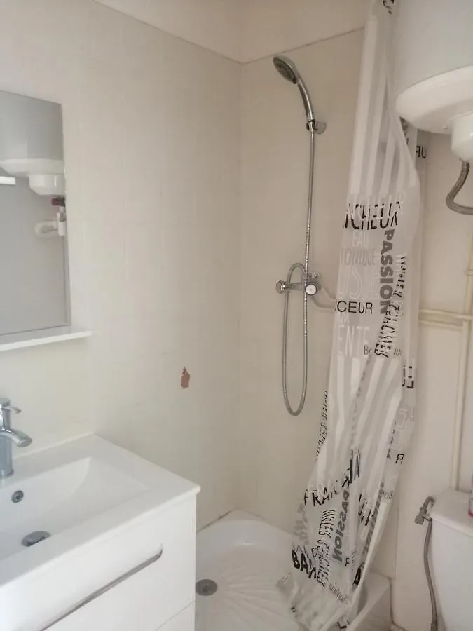 Sanary Les Gorguettes, Studio Avec Terrasse Vue Mer, A 10 Min A Pieds De La Plage Apartment Sanary-sur-Mer