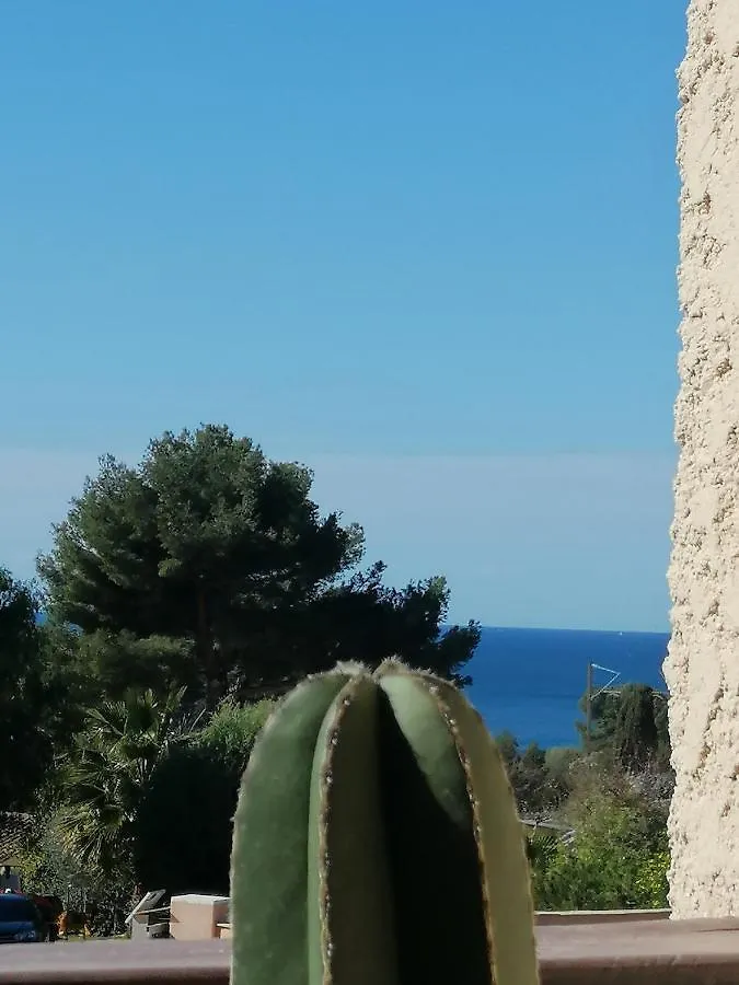 Sanary Les Gorguettes, Studio Avec Terrasse Vue Mer, A 10 Min A Pieds De La Plage 0*, Sanary-sur-Mer France