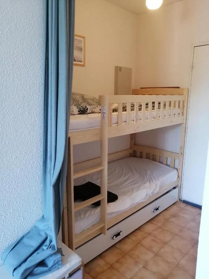 Sanary Les Gorguettes, Studio Avec Terrasse Vue Mer, A 10 Min A Pieds De La Plage Apartment