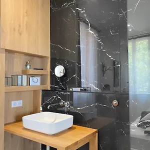 Appartement Petit Paradis A Avec Vue Wifi Et Clim, Sanary-sur-Mer
